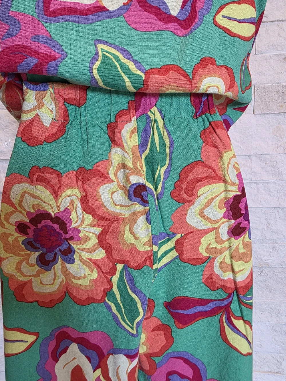 Gianni Bini vibrant floral